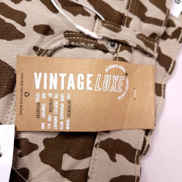 Kensie Jeans Womens Leopard Print Mini Jean Skirt 8 Pockets Stretch New - Picture 4 of 5